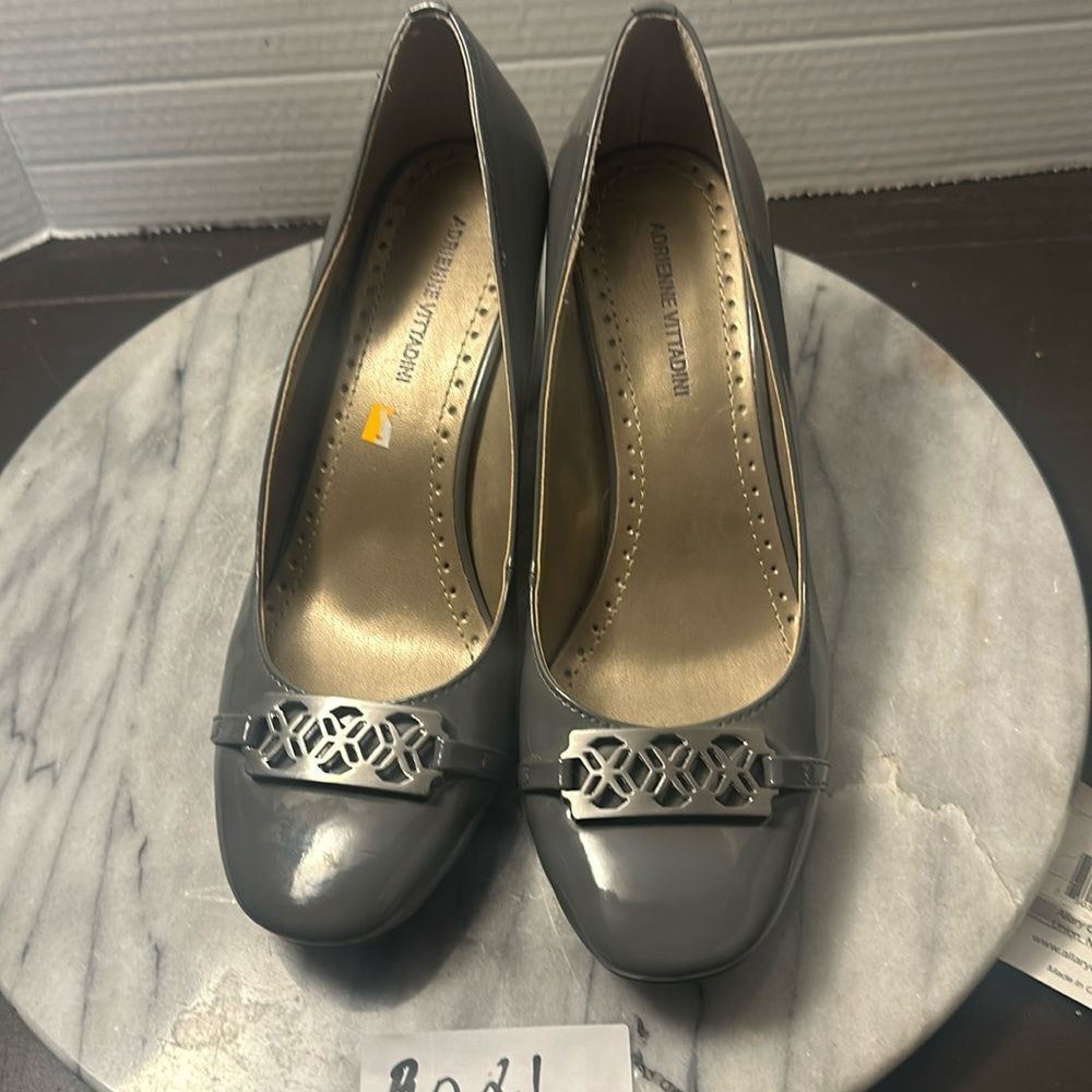 Adreinne Vittadini Grey heels